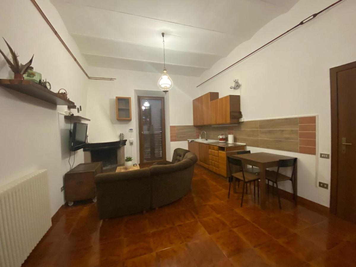 Robhouse Hotel Фабриано Екстериор снимка