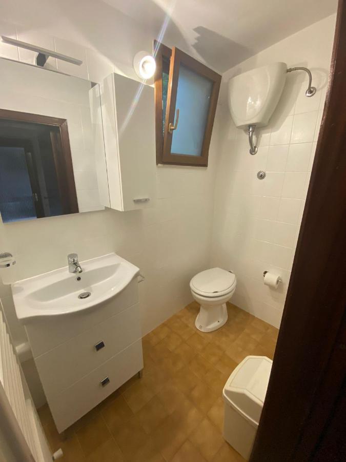 Robhouse Hotel Фабриано Екстериор снимка